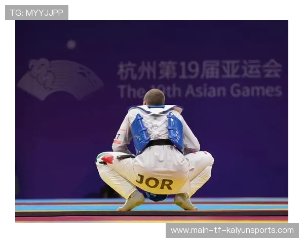 跆拳道巅峰对决:韩国选手逆转夺冠 跆拳道巅峰对决:韩国选手逆转夺冠